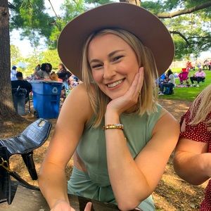 Meet your Posher, Barbara